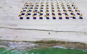 Complex Modern Mamaia